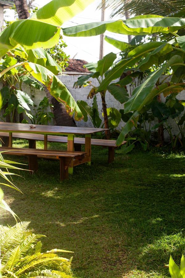 Marshmallow Homestay Ahangama Esterno foto