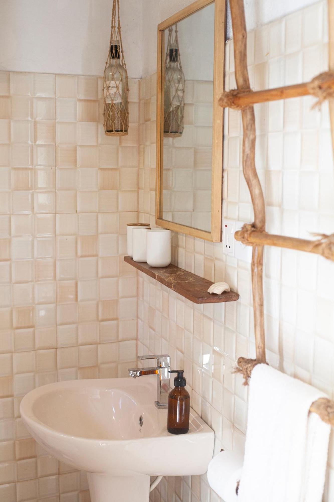 Marshmallow Homestay Ahangama Esterno foto