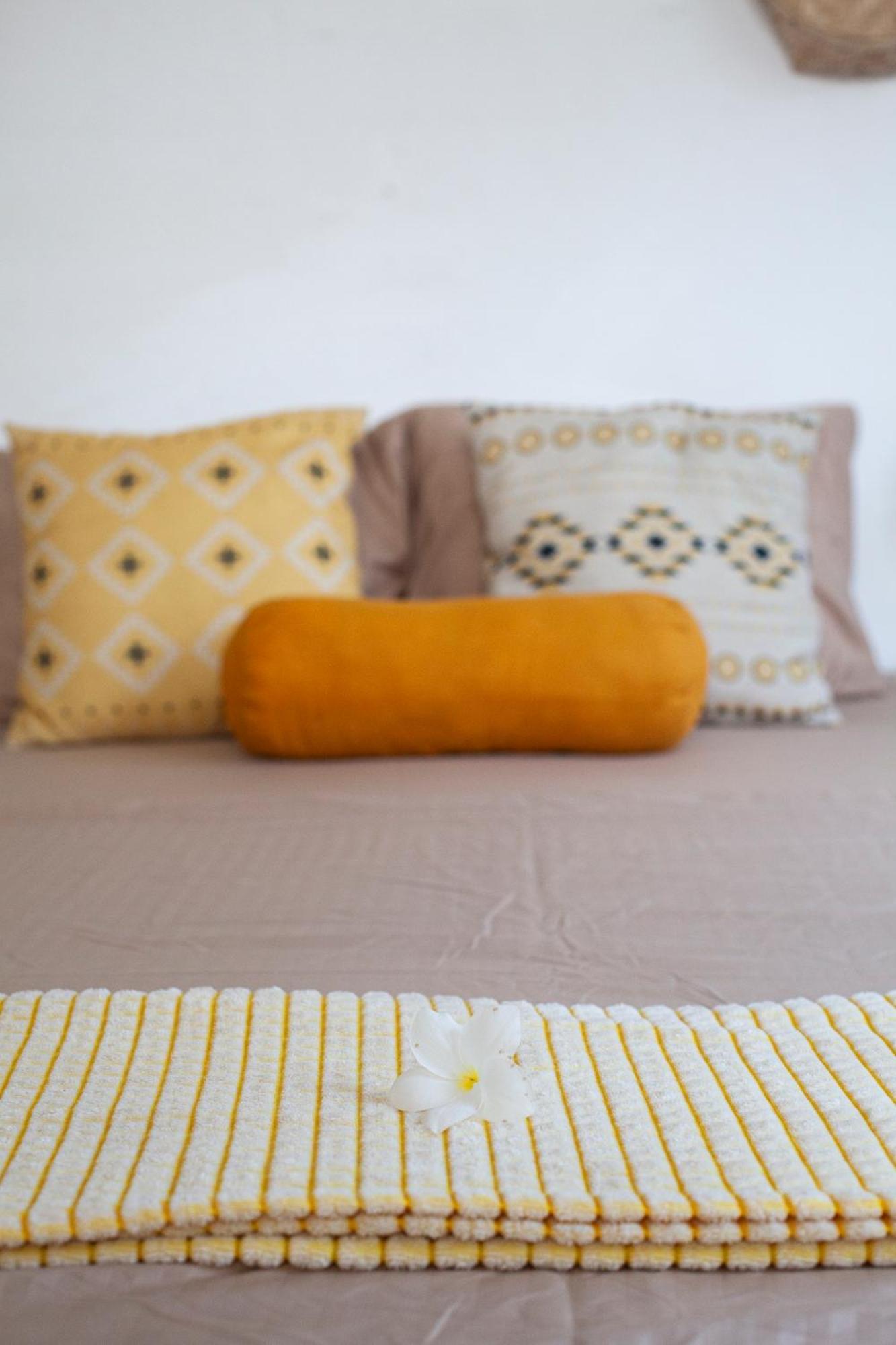 Marshmallow Homestay Ahangama Esterno foto